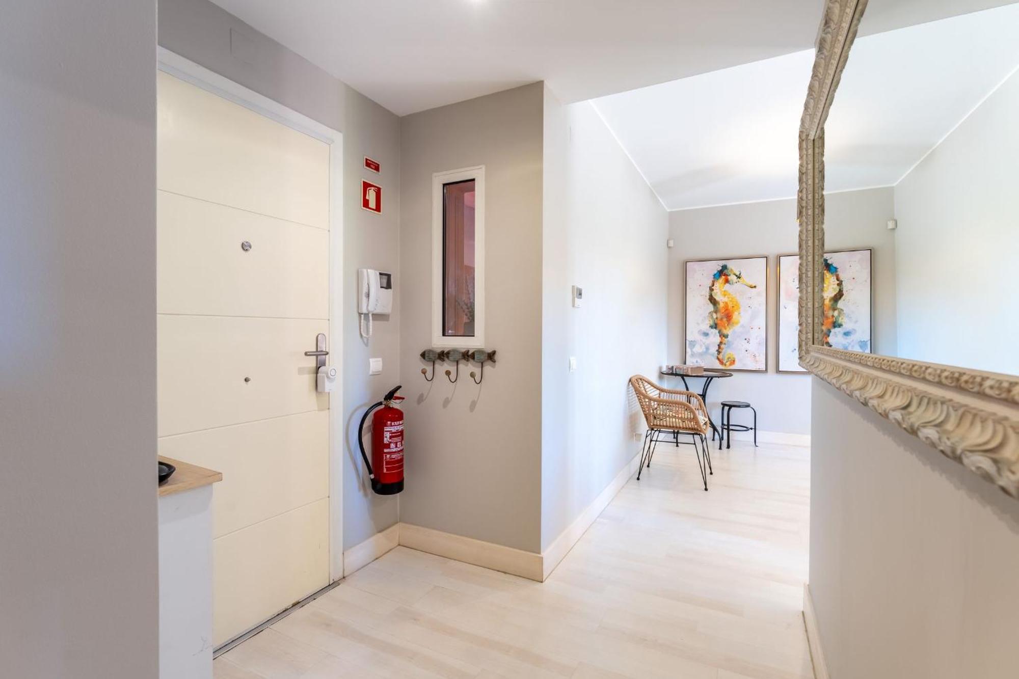 Serene Ocean 1 Bdr Apartment With Patio By Lovelystay ปอร์ติเมา ภายนอก รูปภาพ