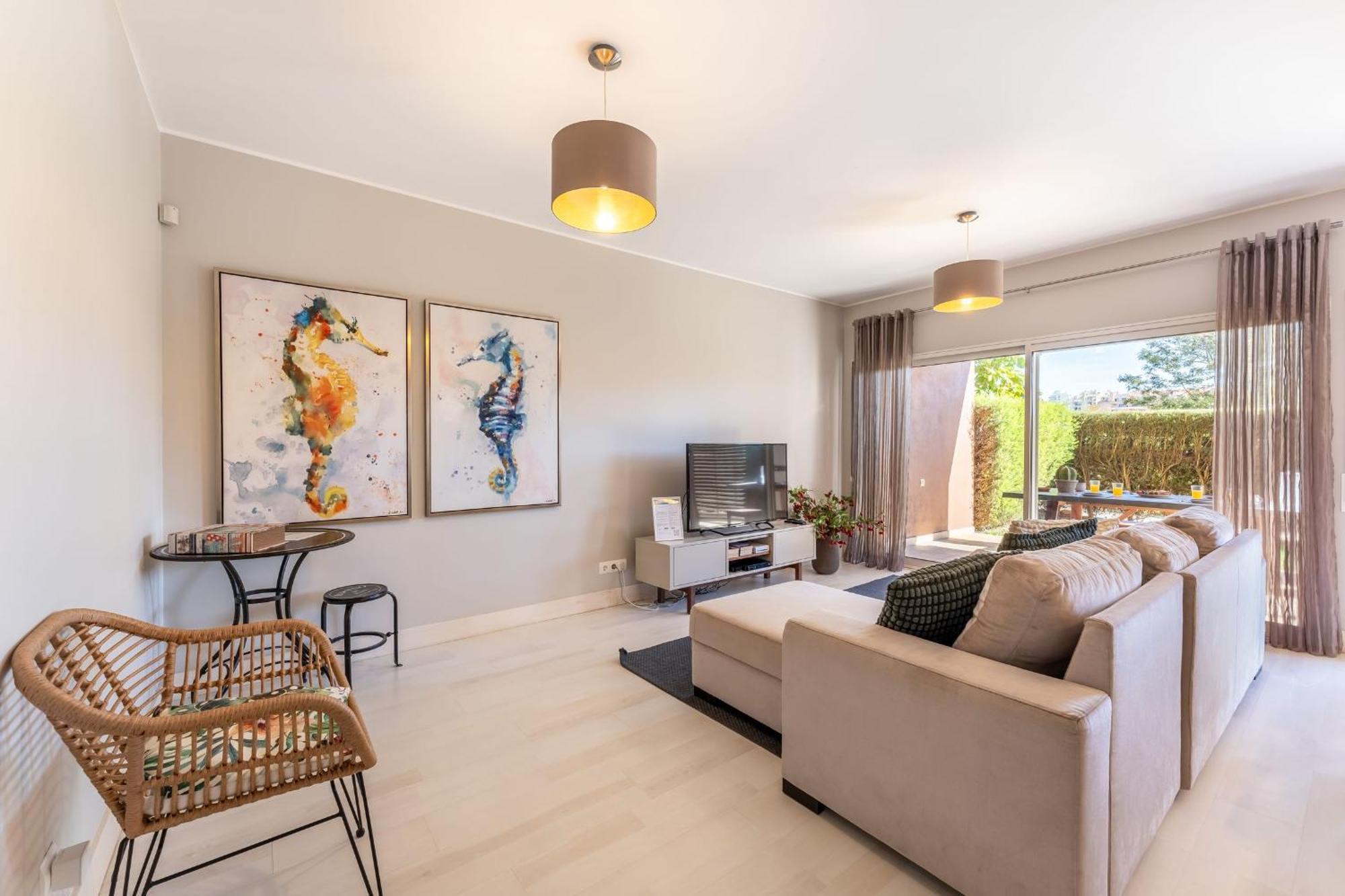 Serene Ocean 1 Bdr Apartment With Patio By Lovelystay ปอร์ติเมา ภายนอก รูปภาพ