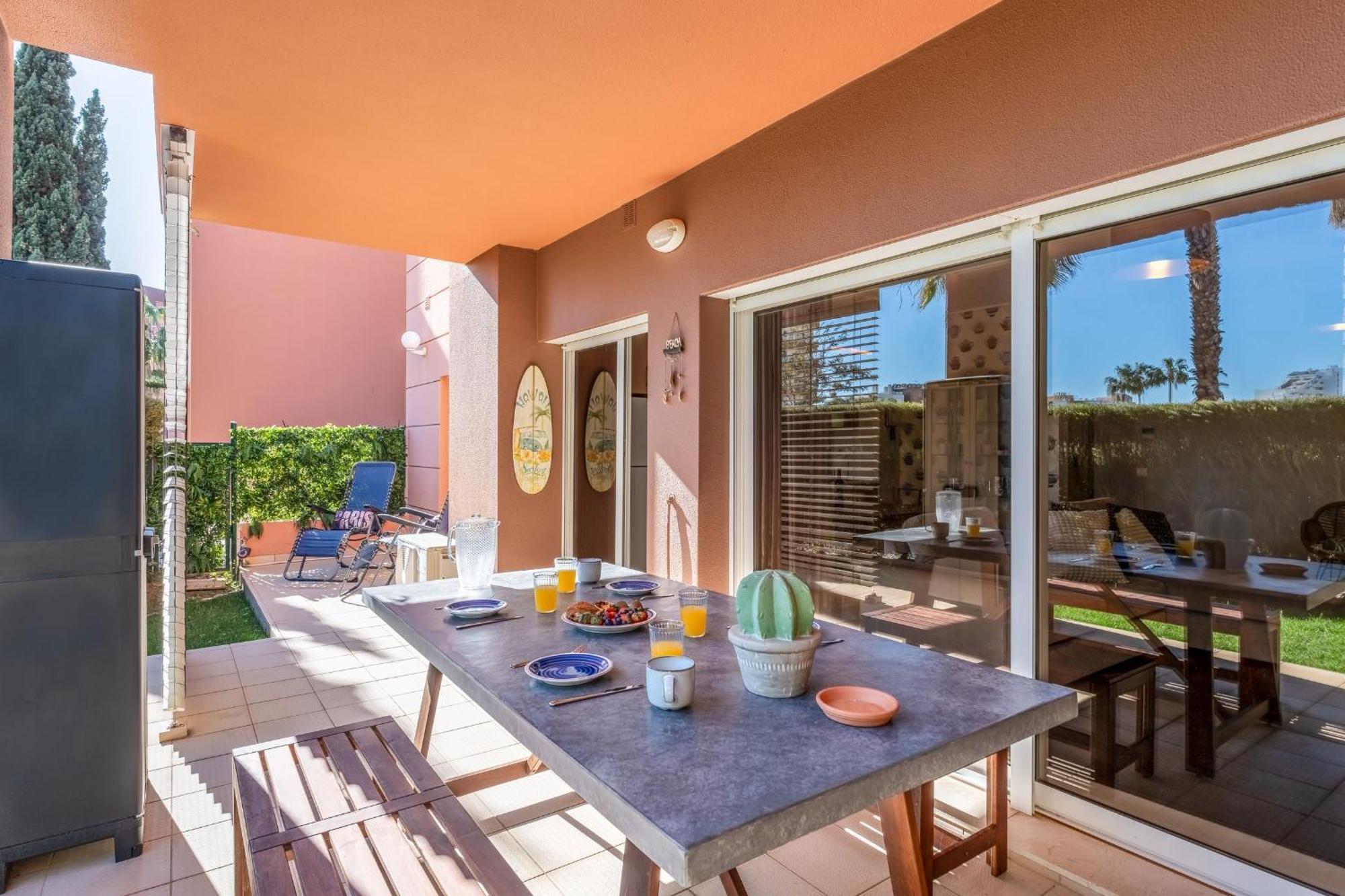 Serene Ocean 1 Bdr Apartment With Patio By Lovelystay ปอร์ติเมา ภายนอก รูปภาพ